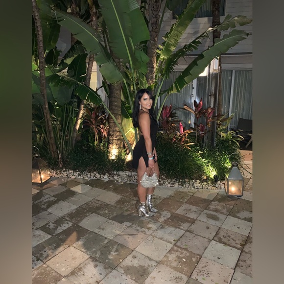 MEET THE POSHER! - Picture 8 of 13